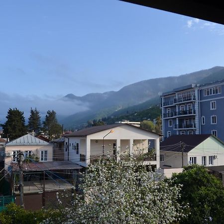 Частный Дом У Моря Gagra Exteriör bild