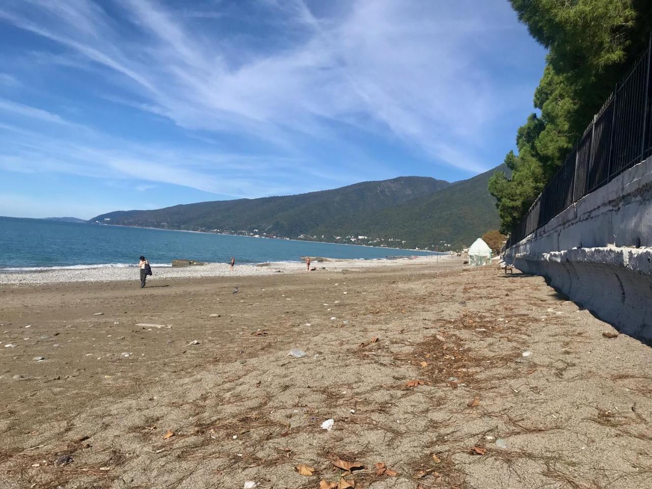 Частный Дом У Моря Gagra Exteriör bild