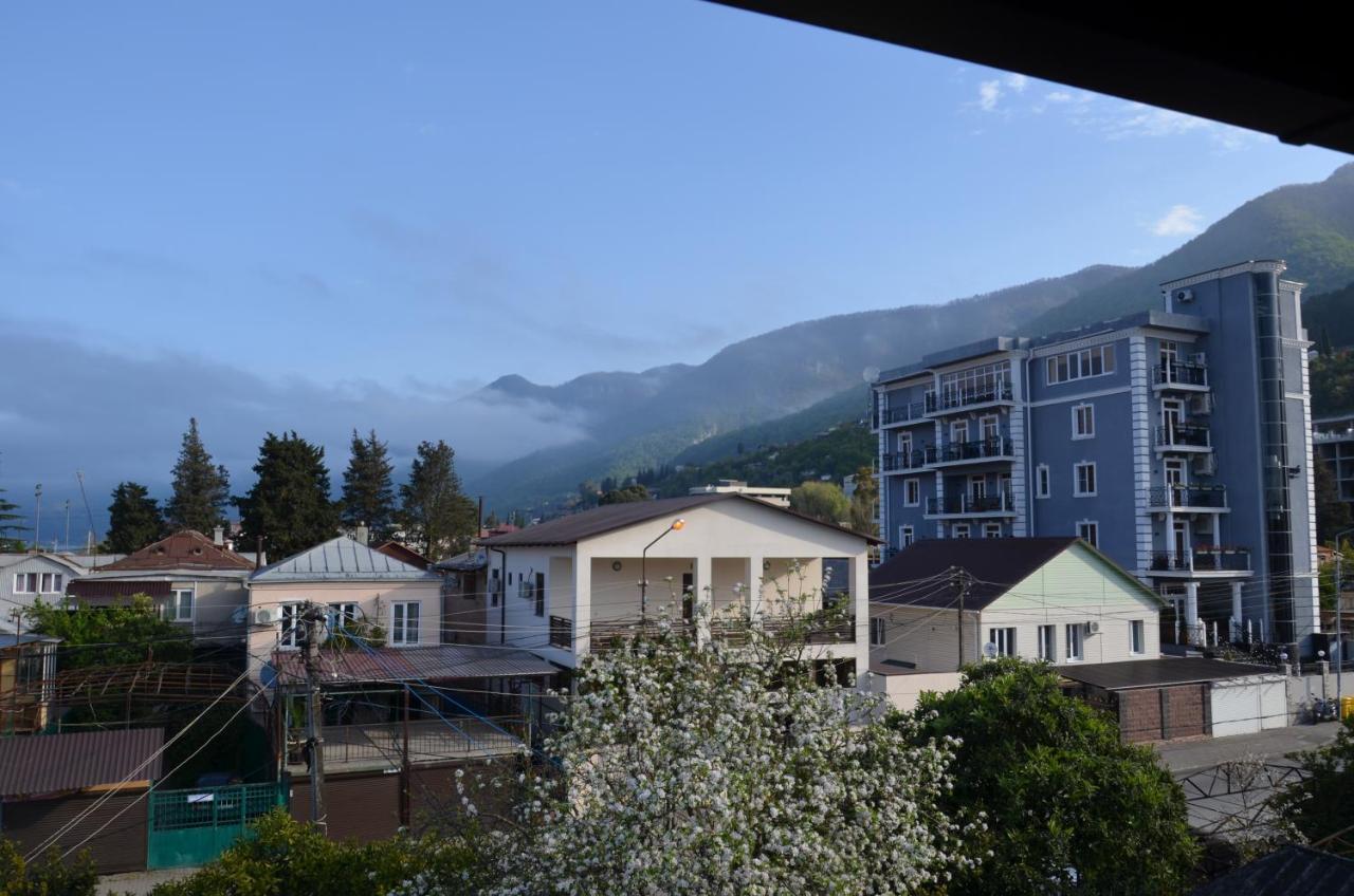 Частный Дом У Моря Gagra Exteriör bild